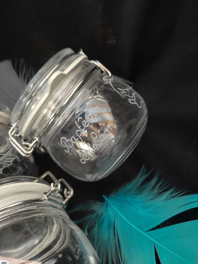 Petite fiole drag&eacute;e bapt&ecirc;me