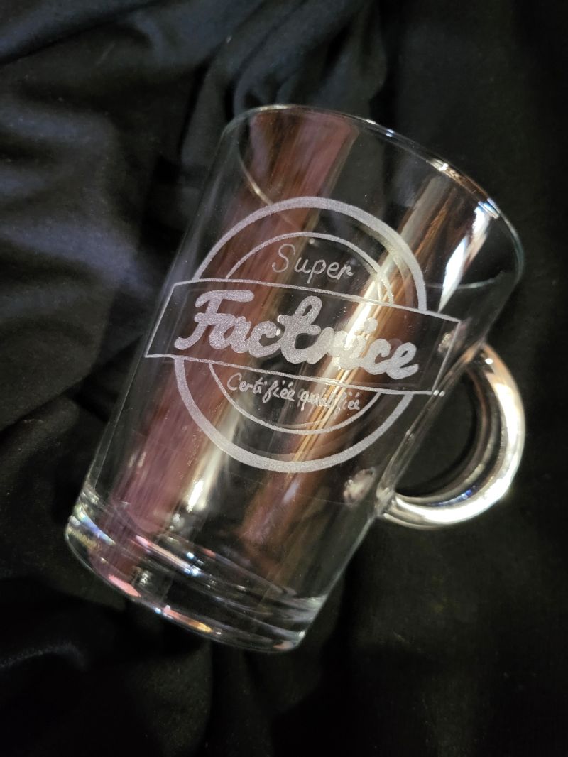 Mug factrice 