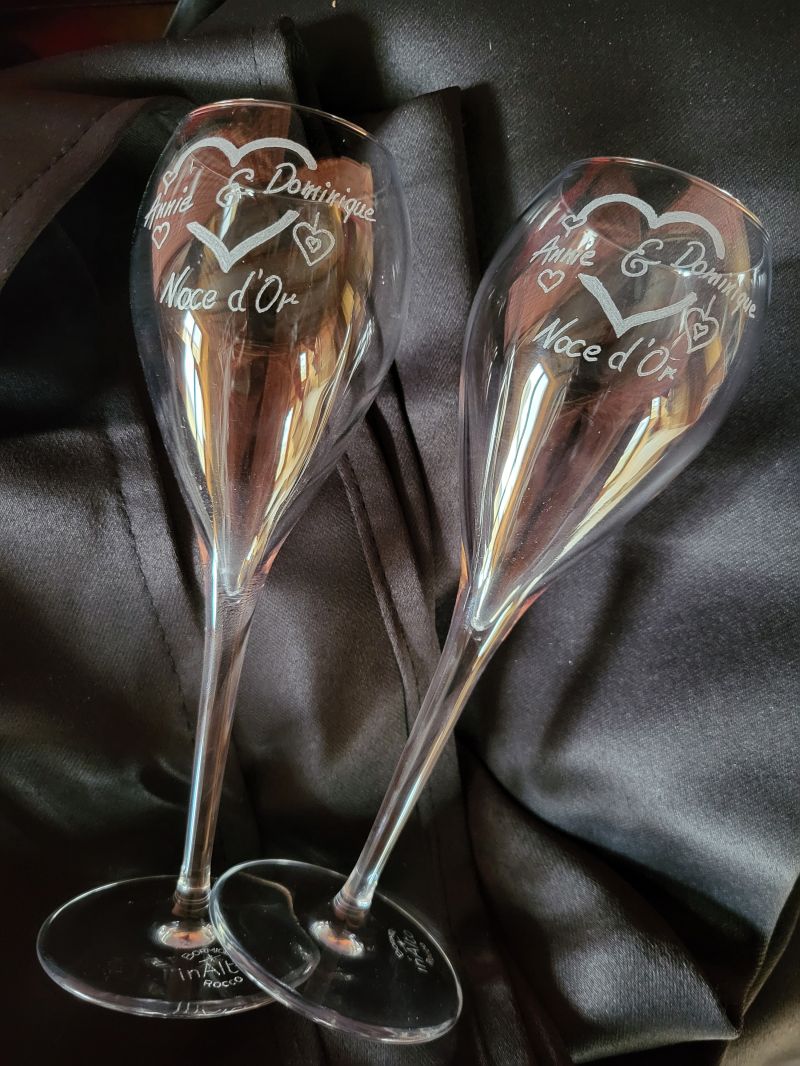 Fl&ucirc;tes &agrave; champagne noces d'or 