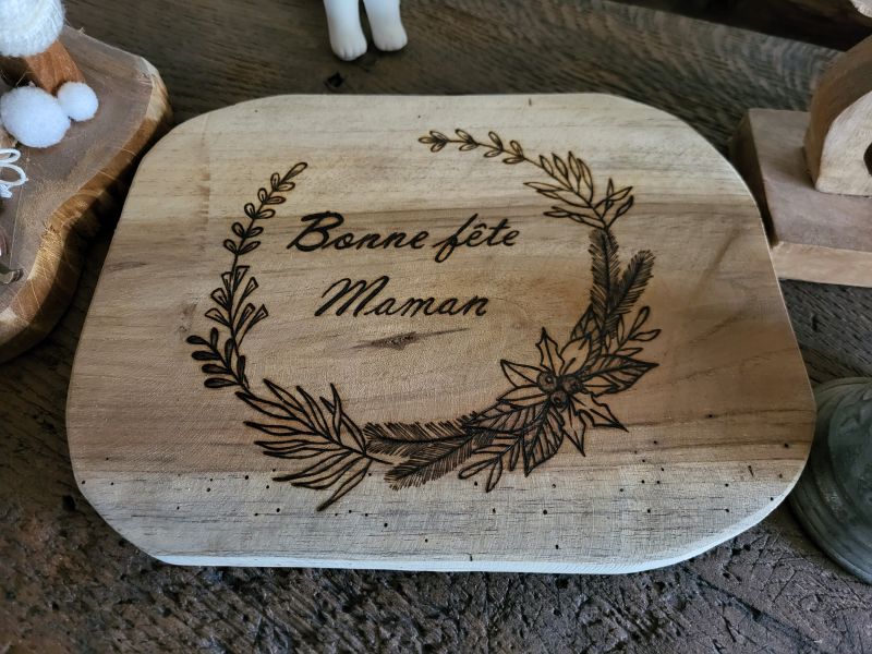 Planche en bois bonne fete maman 