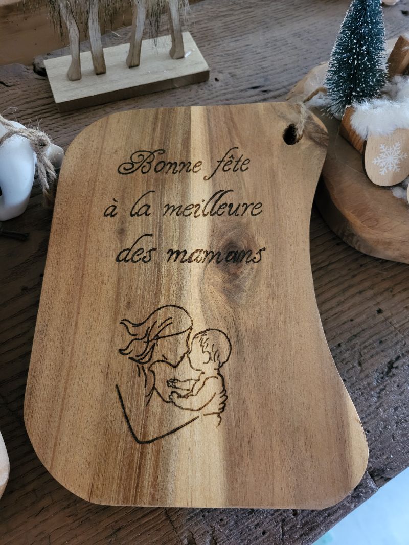planche a d&eacute;couper bonne fete maman 