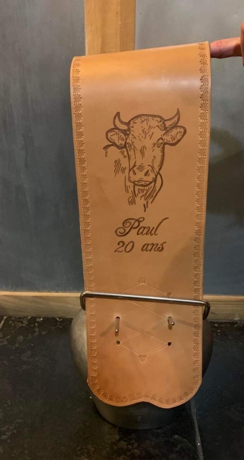 Courroie personnalis&eacute;e 